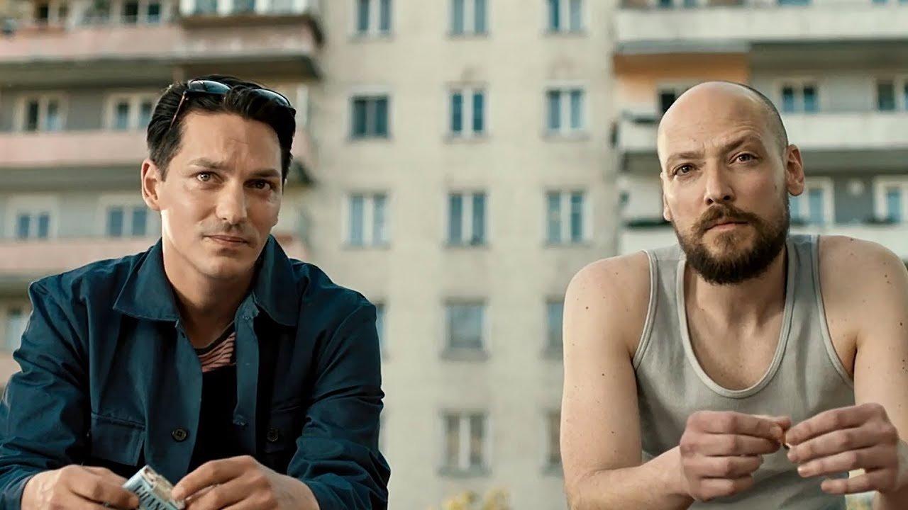 Сойди за своего